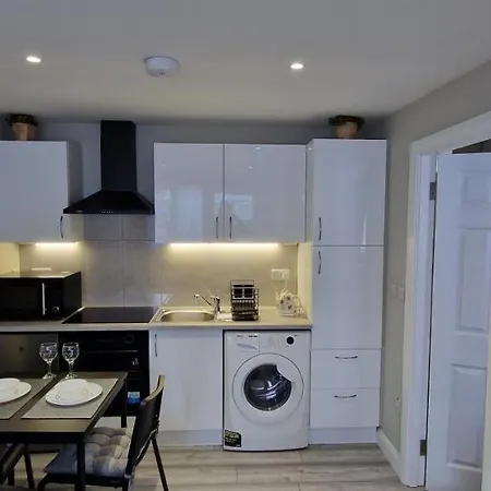 Апартаменты Cosy Garden Лукан